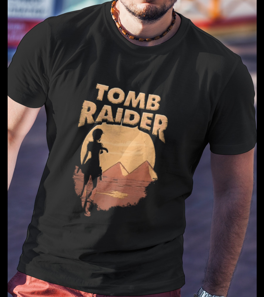 Tomb Raider Lara Croft Pyramids Desert Sunset Scene T-Shirt