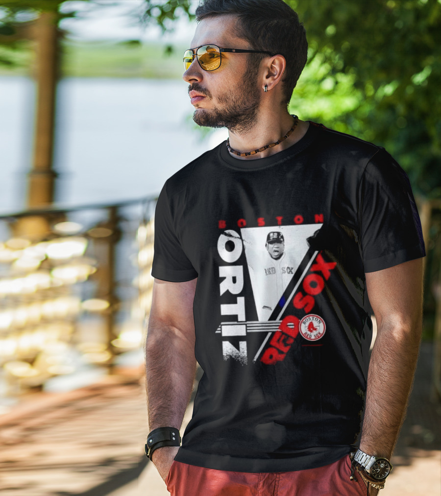 David Ortiz Boston Red Sox Celebrating T-Shirt