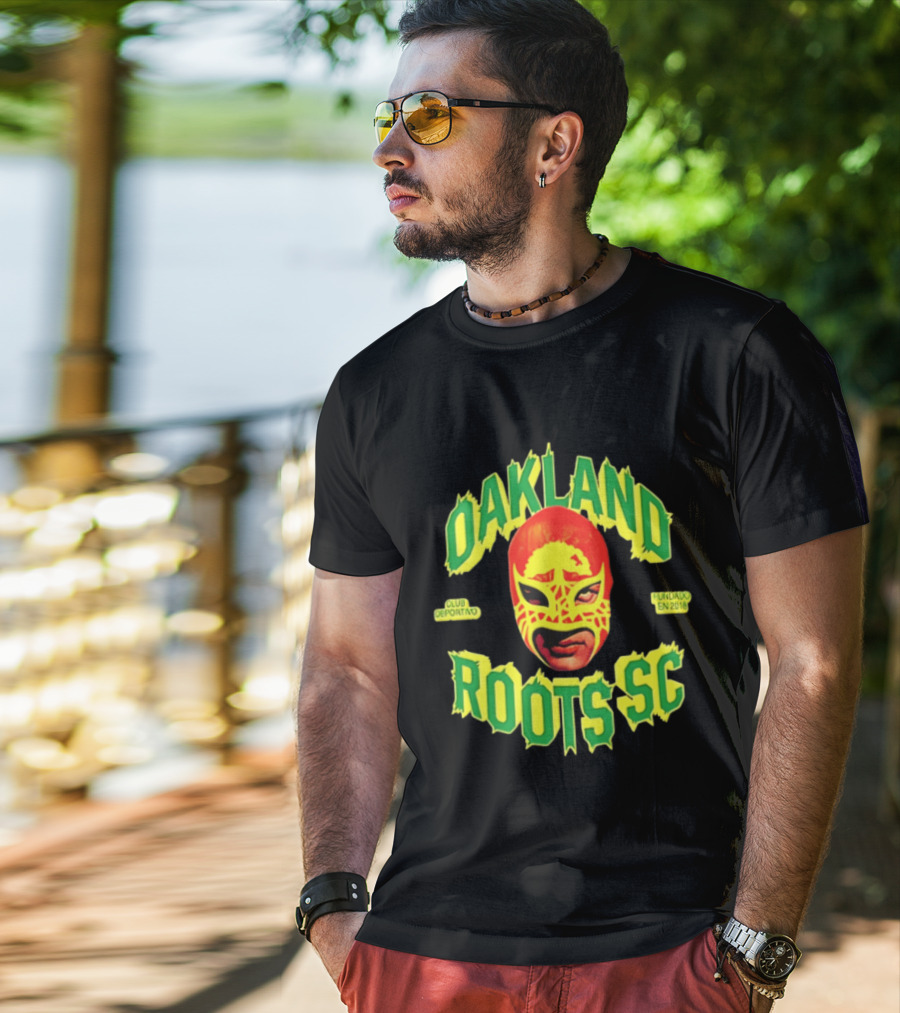 Oakland Roots SC Mucho Punk Máscara Luchador Club Deportivo Fundado En 2018 T-Shirt