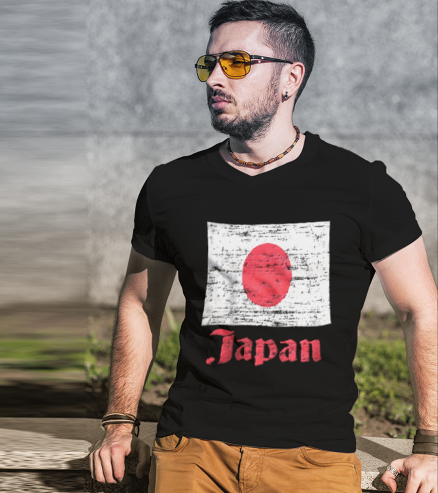Japan Flag Distressed Style Red Dot Vintage Look T-Shirt