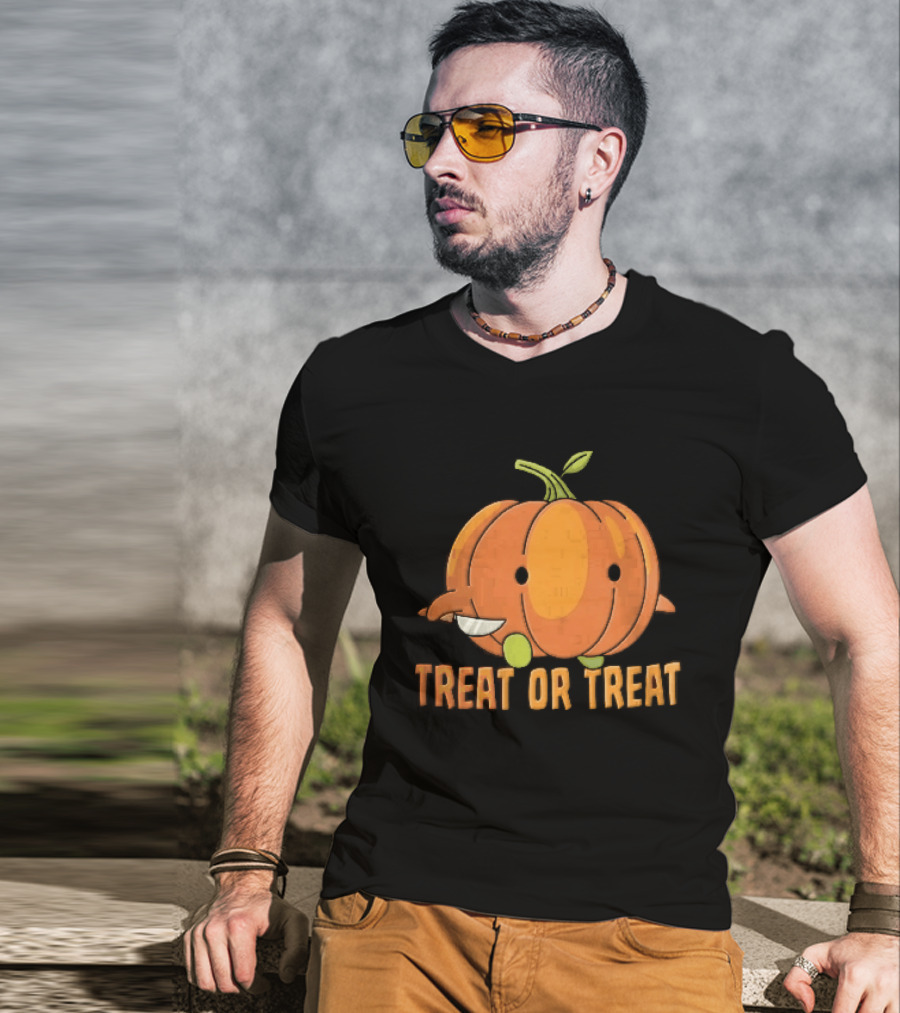 Treat Or Cartoon Pumpkin Holding Small Knife T-Shirt