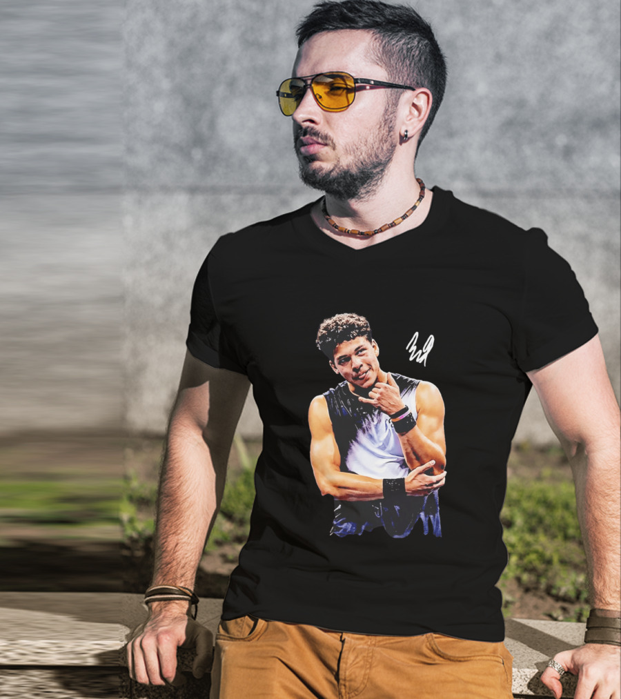 Ben Shelton Call Answered Tennis Gesture T-Shirt