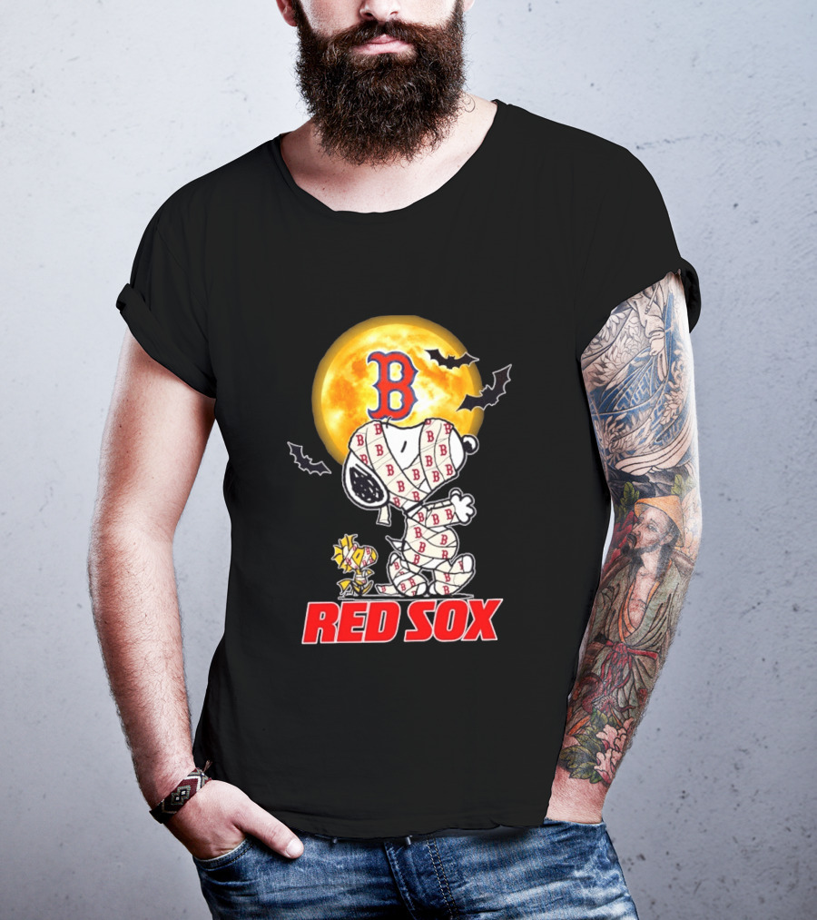 Boston Red Sox Halloween Snoopy Woodstock Mummy Cosplay Moon Bats T-Shirt
