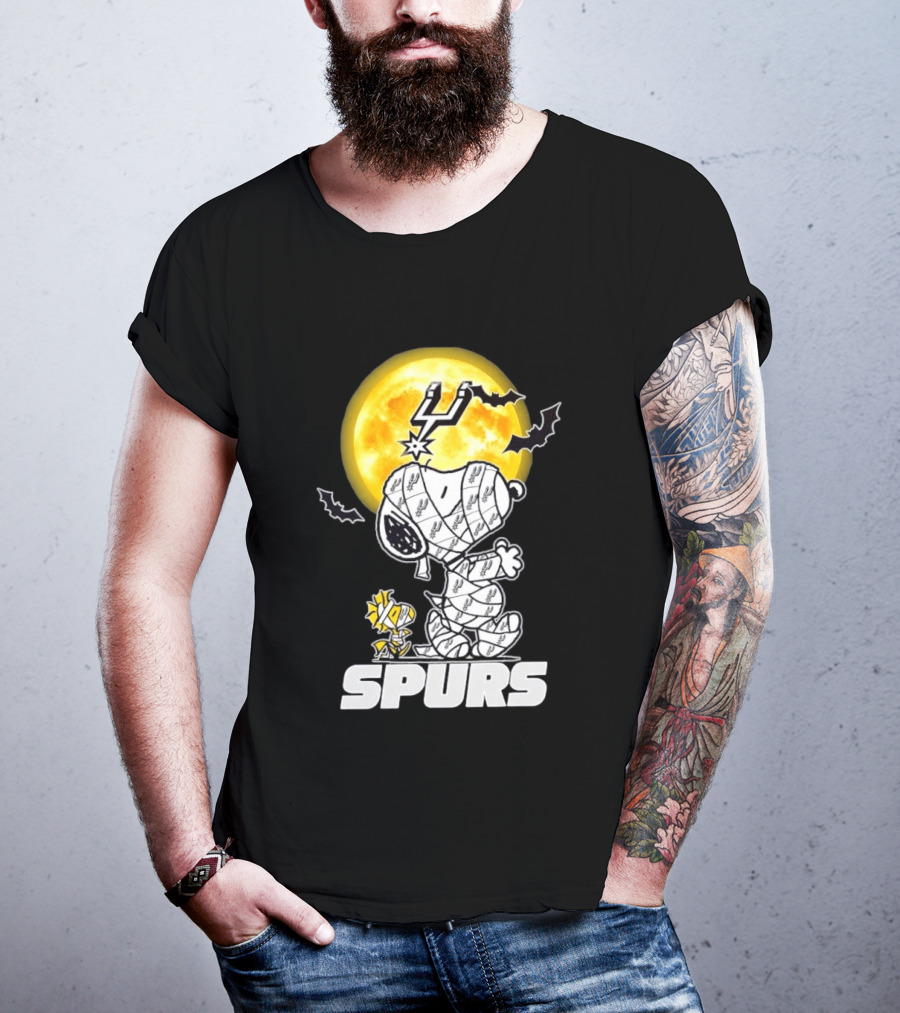 San Antonio Spurs Snoopy Woodstock Halloween Mummy Cosplay T-Shirt