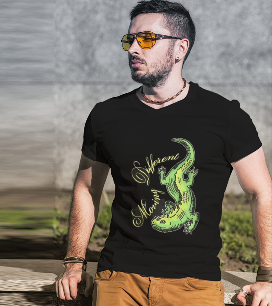 Different Moving Green Lizard Iguana Line Sketch T-Shirt