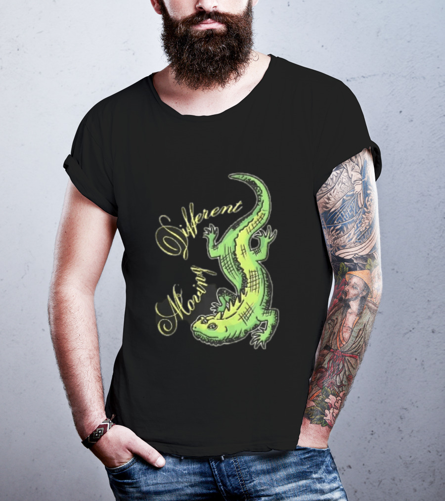 Different Moving Green Lizard Iguana Line Sketch T-Shirt