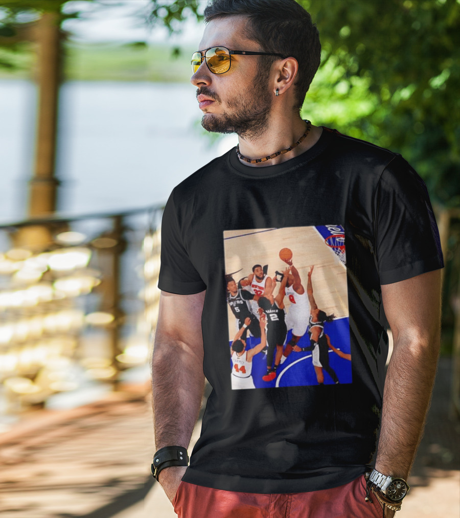 The Putback With OG Knicks Dunking Against Spurs T-Shirt