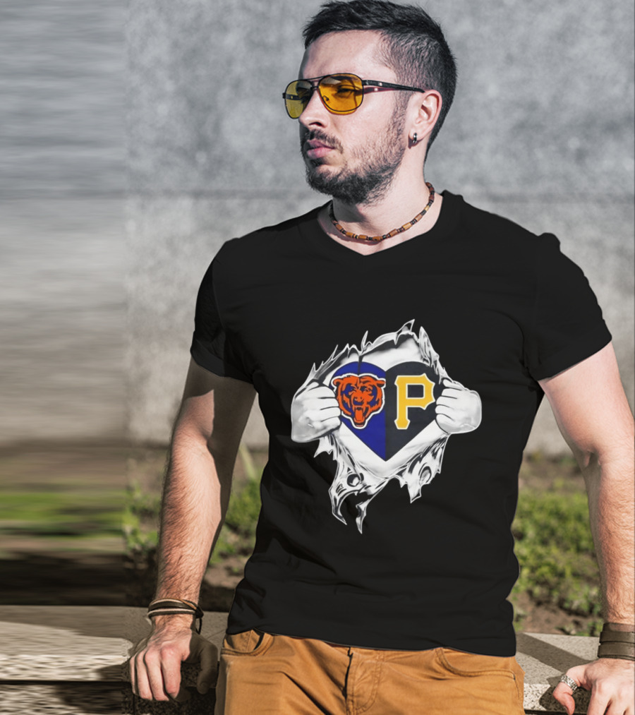 Chicago Bears Pittsburgh Pirates Heart Ripped Open Dual Team Loyalty T-Shirt