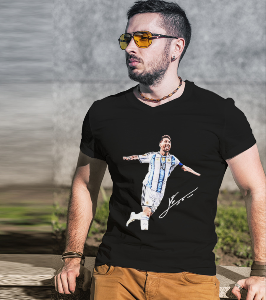 Lionel Messi 10 Argentina Jersey Signature Soccer Legend Celebration T-Shirt