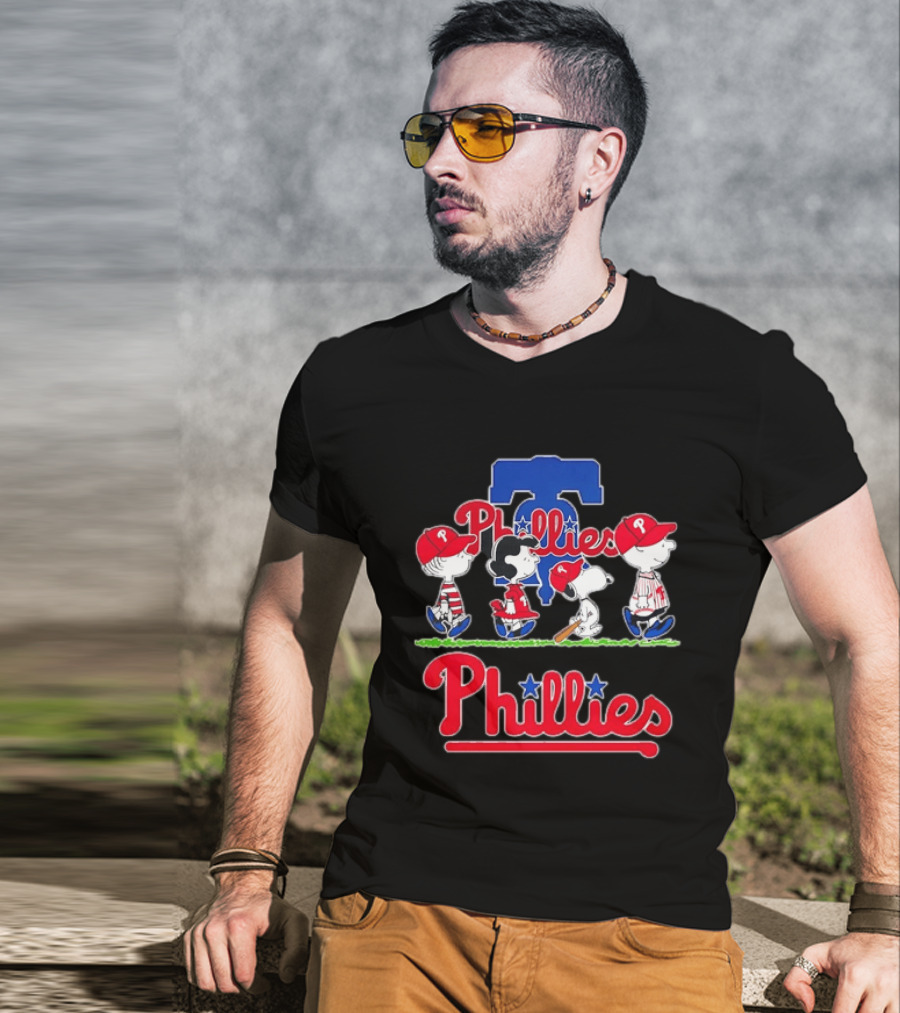 Peanuts Gang Philadelphia Phillies Walking T-Shirt