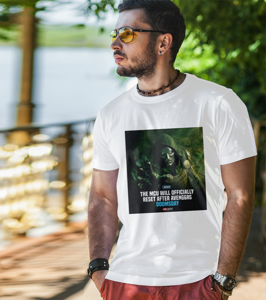 Avengers Doomsday MCU Reset Announcement Super Universe News T-Shirt