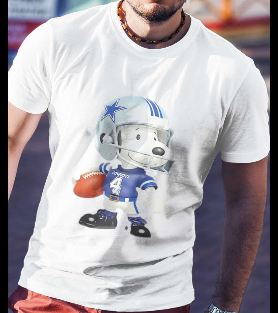 Peanuts Snoopy Cowboys Football Player 4 Helmet Dallas Fan Gear T-Shirt
