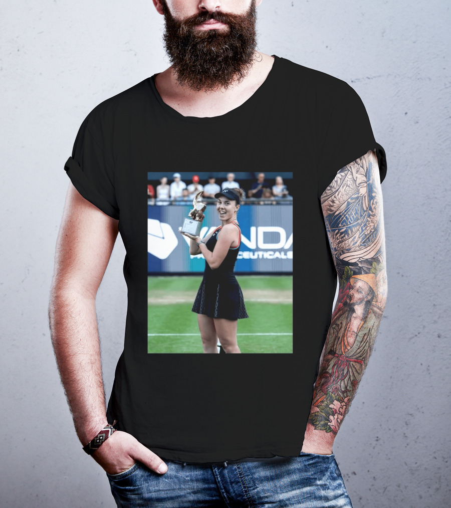 Linda Wins Tennis Title Holding Trophy On Grass Court T-Shirt