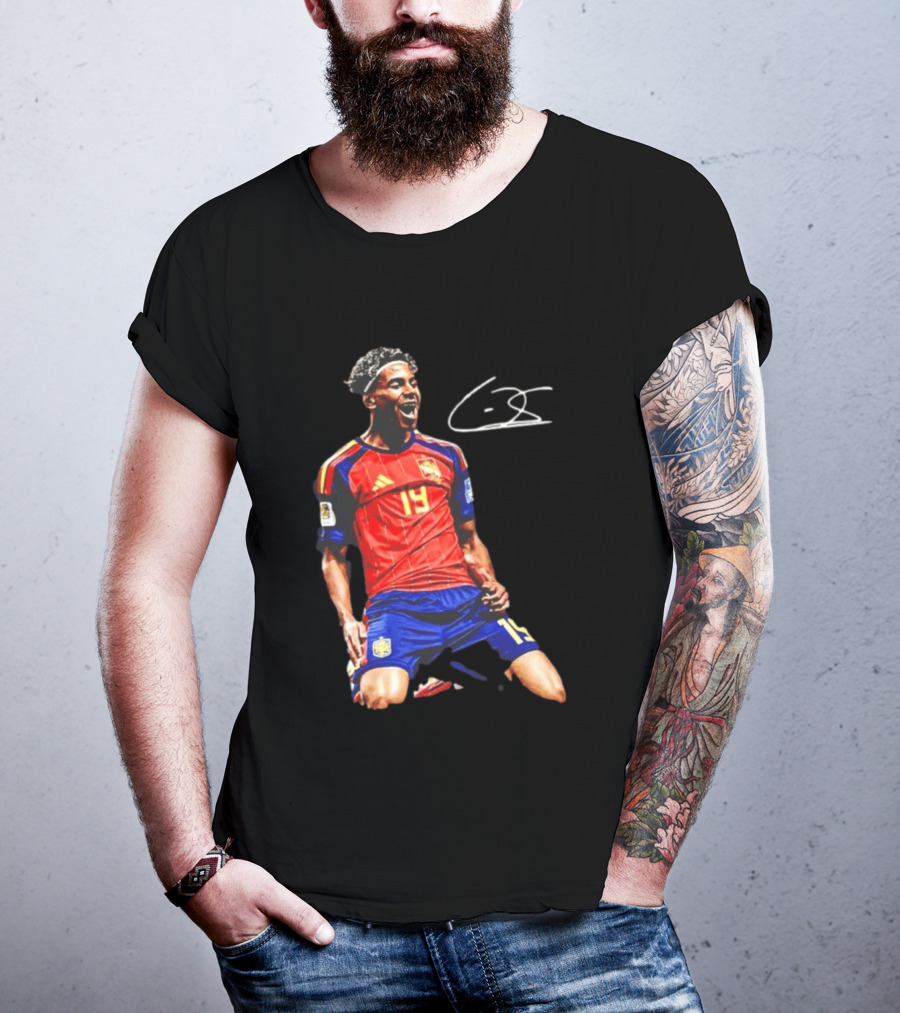19 Lamine Yamal Spain National Football Team Soccer Jersey Celebration T-Shirt