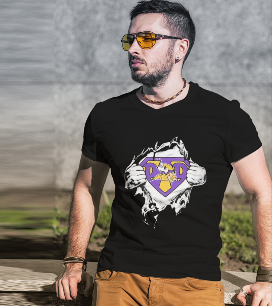 Minnesota Vikings Super Dad Purple Yellow Ripped Chest T-Shirt
