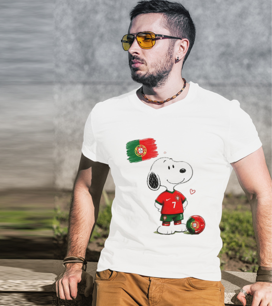 Cristiano Ronaldo Snoopy Portugal Football Number 7 Nike T-Shirt