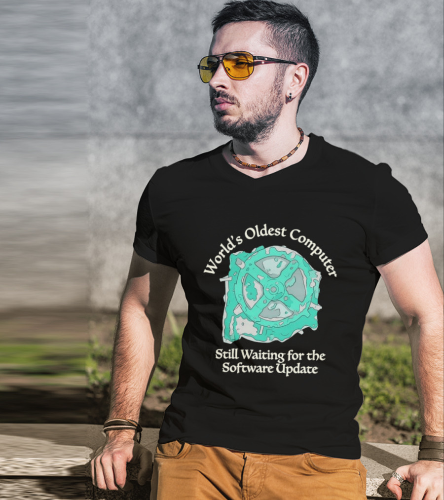 Antikythera Mechanism World's Oldest Computer Still Waiting For The Software Update T-Shirt