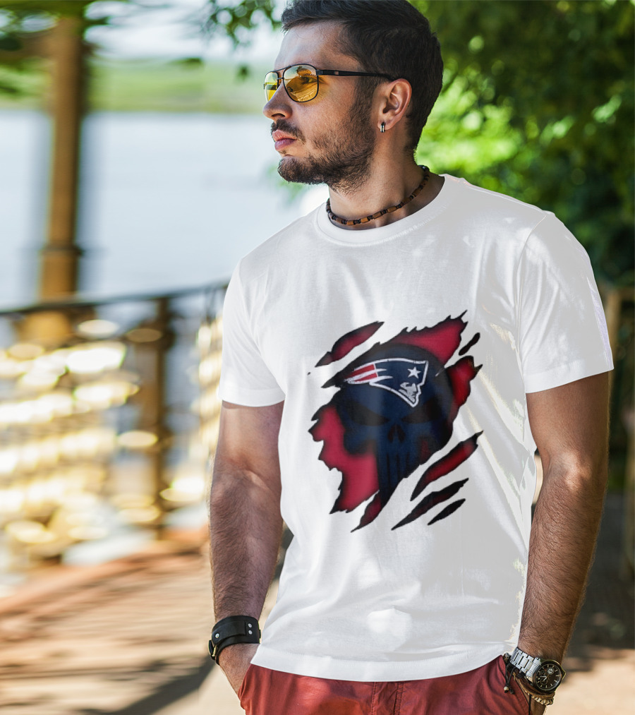 Patriots Skull Rip T-Shirt