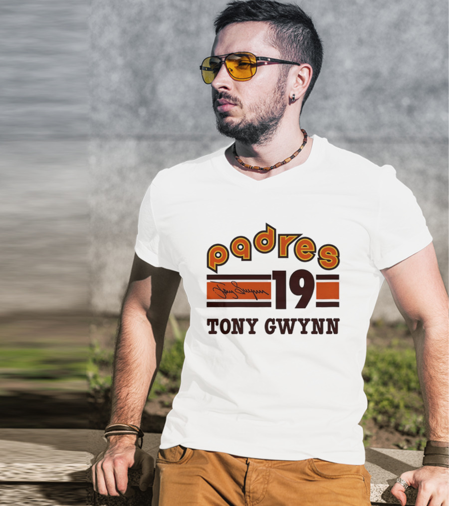 Padres 19 Tony Gwynn Signature T-Shirt