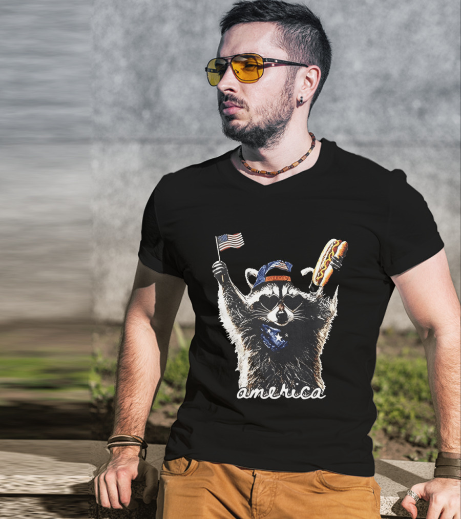 Raccoon Holding Hot Dog And Flag America 4th Of July Celebration T-Shirt