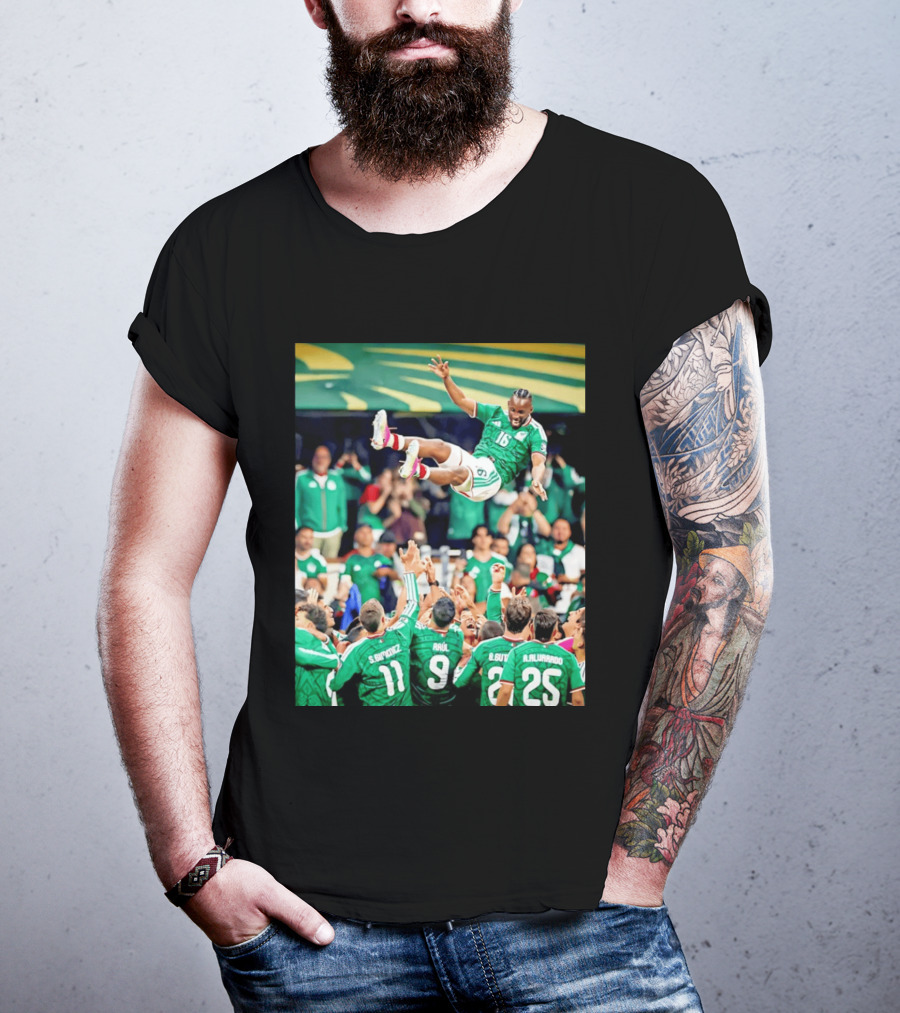 Mexican Football Celebration Julián Quiñones S. Giménez Raúl A. Alvarado Team Spirit T-Shirt
