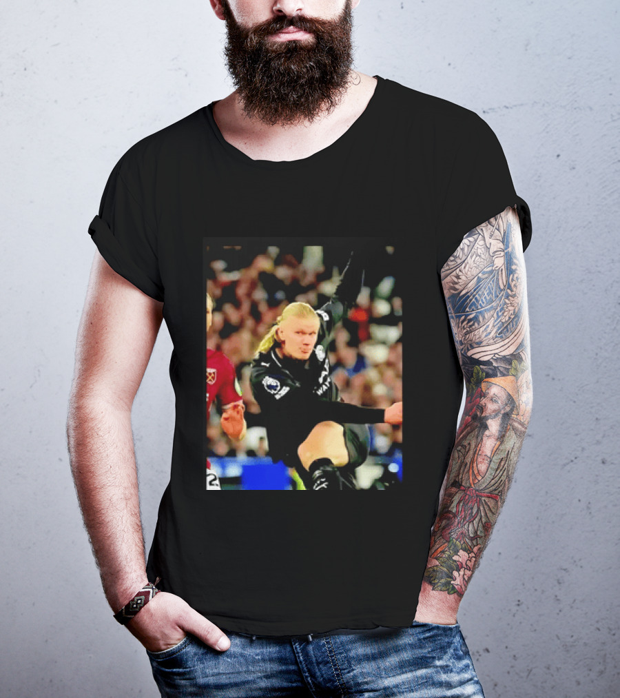 Erling Haaland Manchester City Football Player In Action T-Shirt