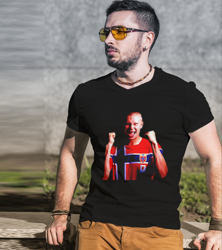 Erling Haaland Norway Football Team Norwegian Flag Iconic Striker Celebration T-Shirt