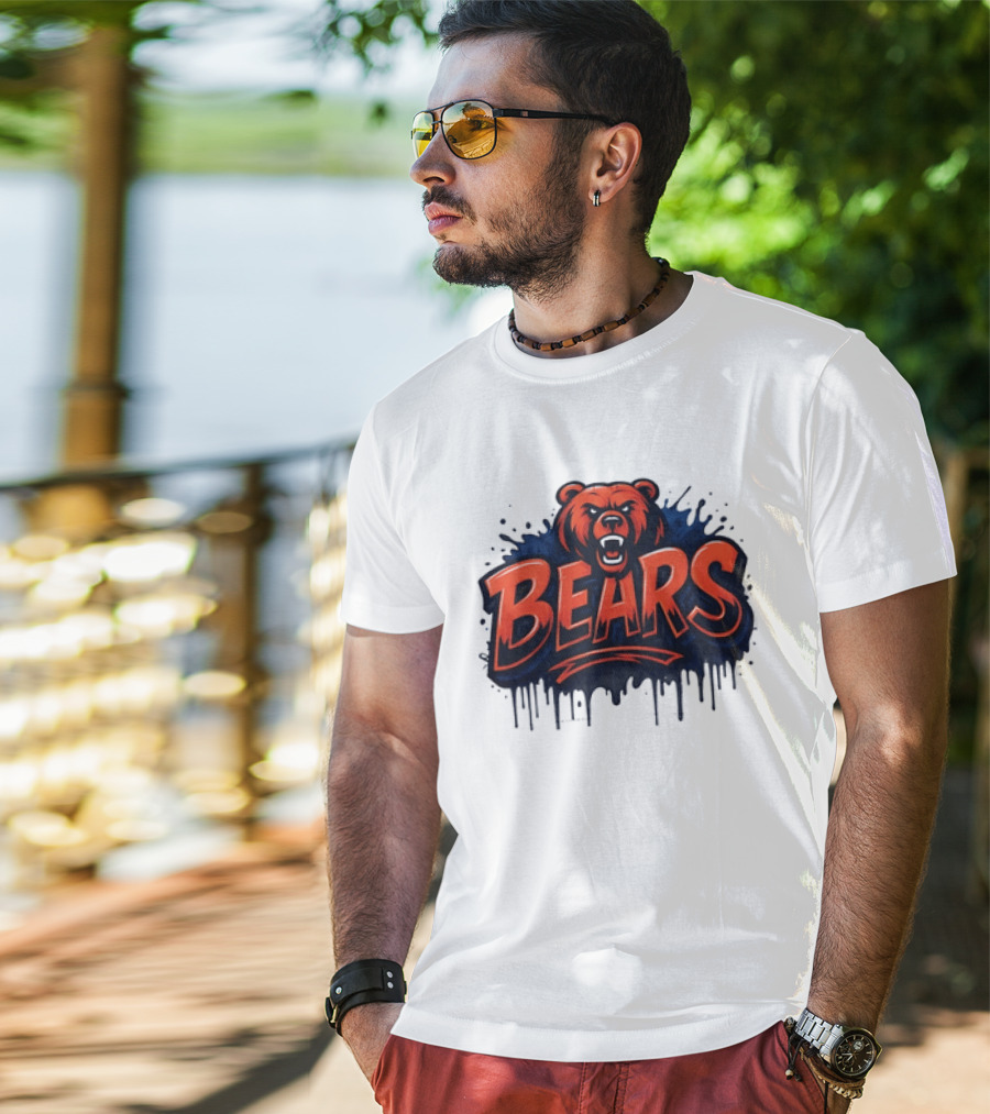 Chicago Bears Graffiti Style Vintage Bold Text Bear Head T-Shirt