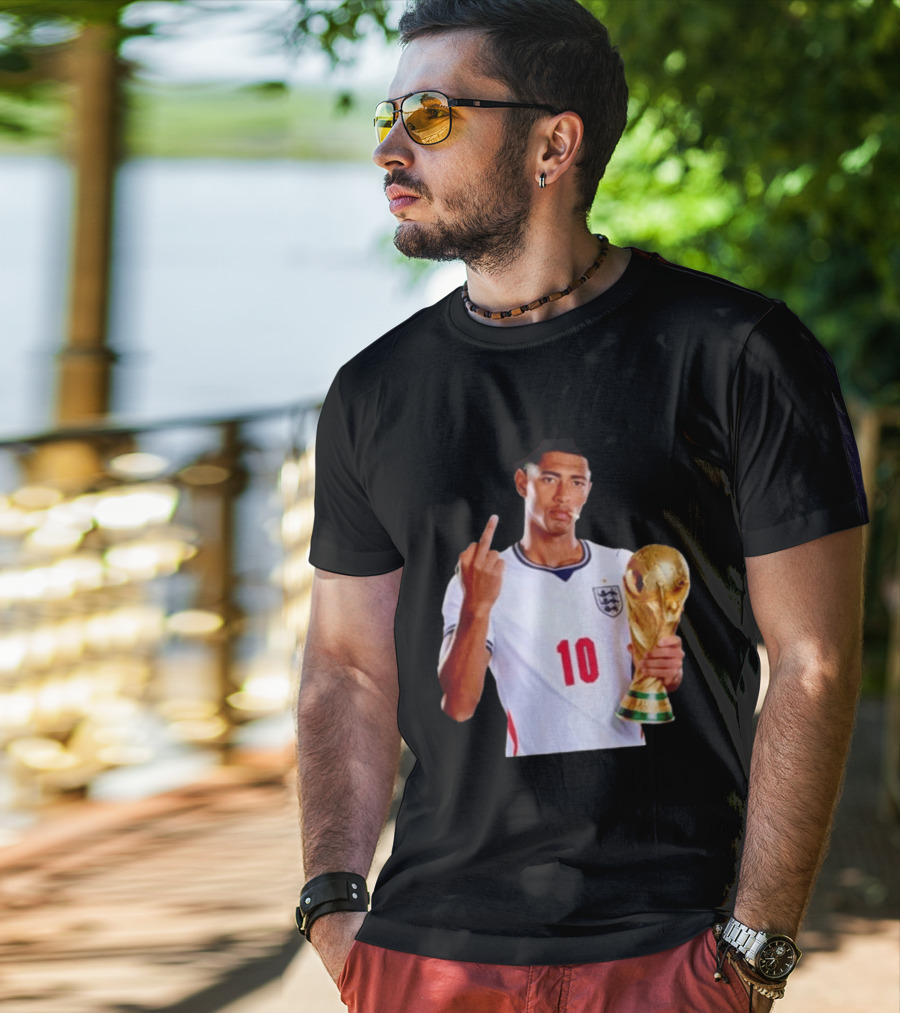 Jude Bellingham England World Cup Trophy Pose T-Shirt