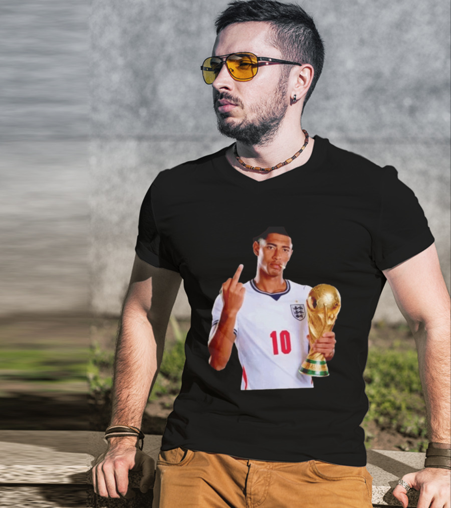 Jude Bellingham England World Cup Trophy Pose T-Shirt