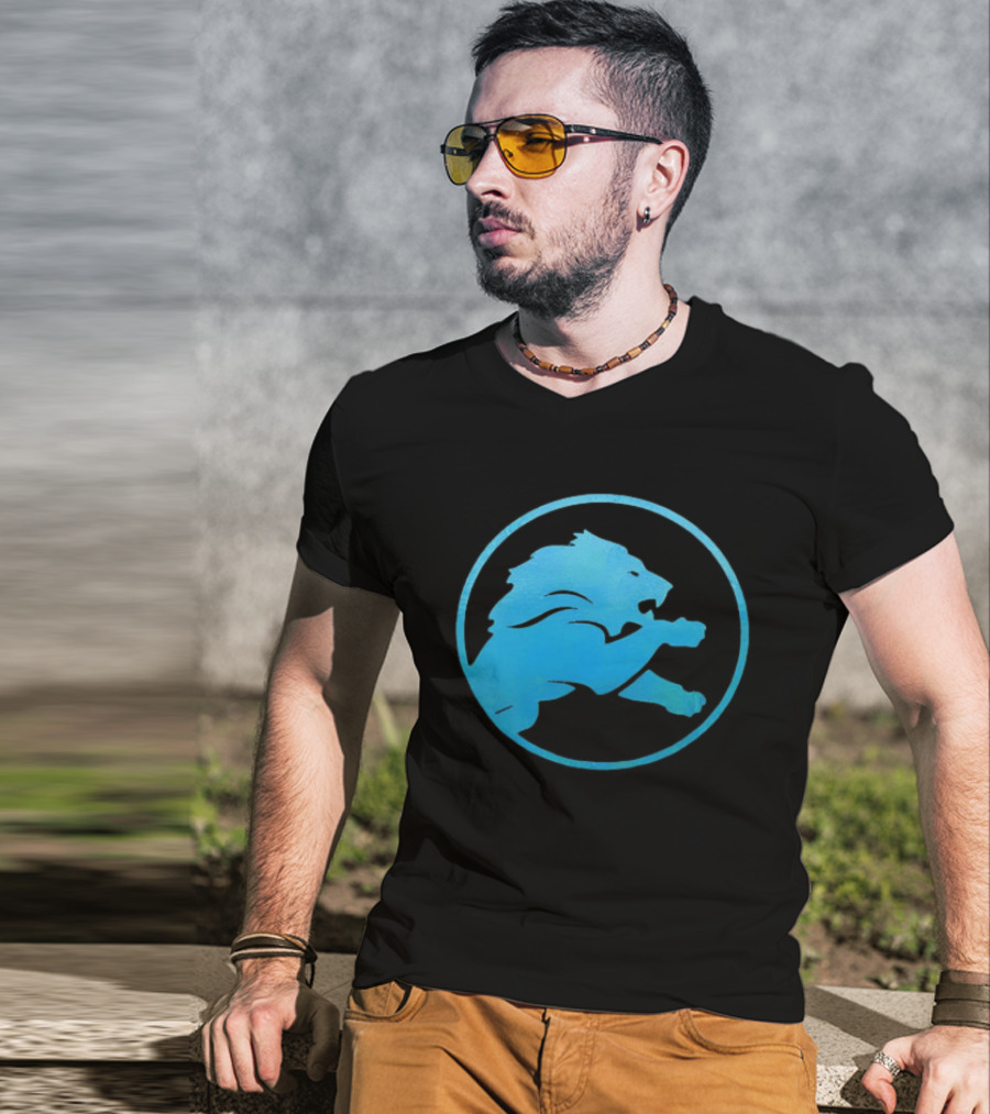 Detroit Lions Roaring Blue Iconic Circle T-Shirt