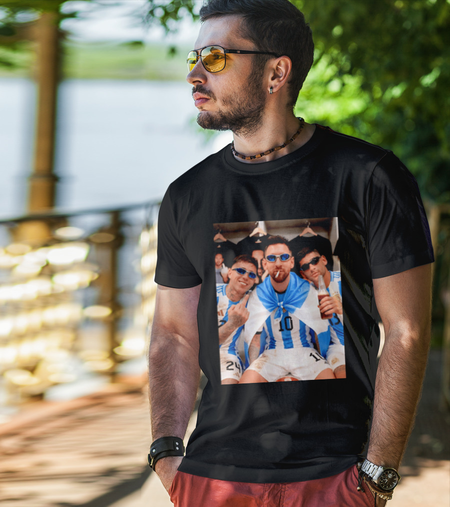 Argentina National Team Lionel Messi Enzo Fernandez Cristian Romero Celebration T-Shirt