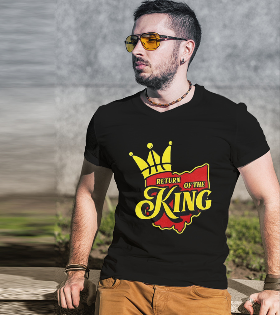 Return Of The King LeBron James Cleveland Cavaliers Basketball Crown Ohio Map T-Shirt