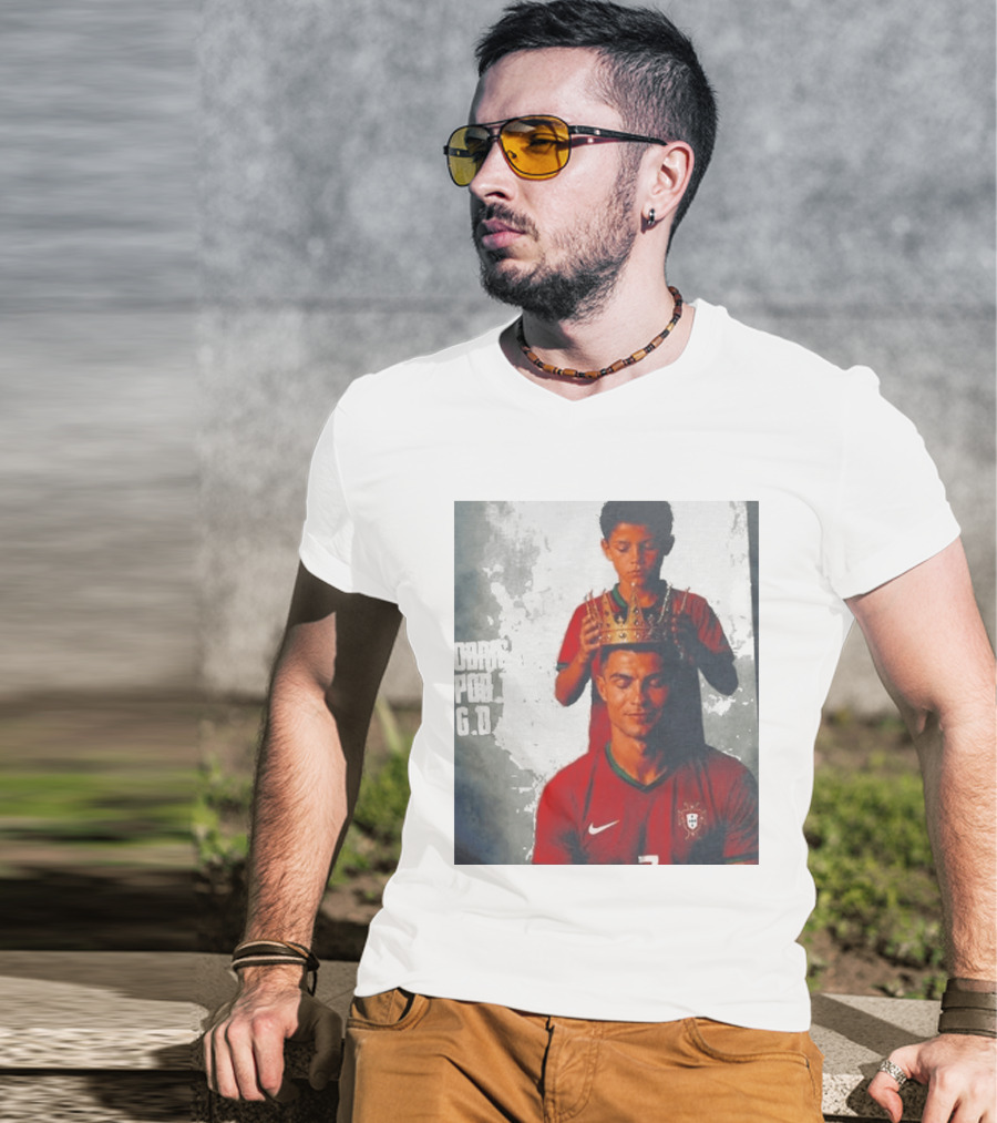 Cristiano Ronaldo Portugal Obrigado Por Tudo GOAT Crowned King Soccer Legend T-Shirt