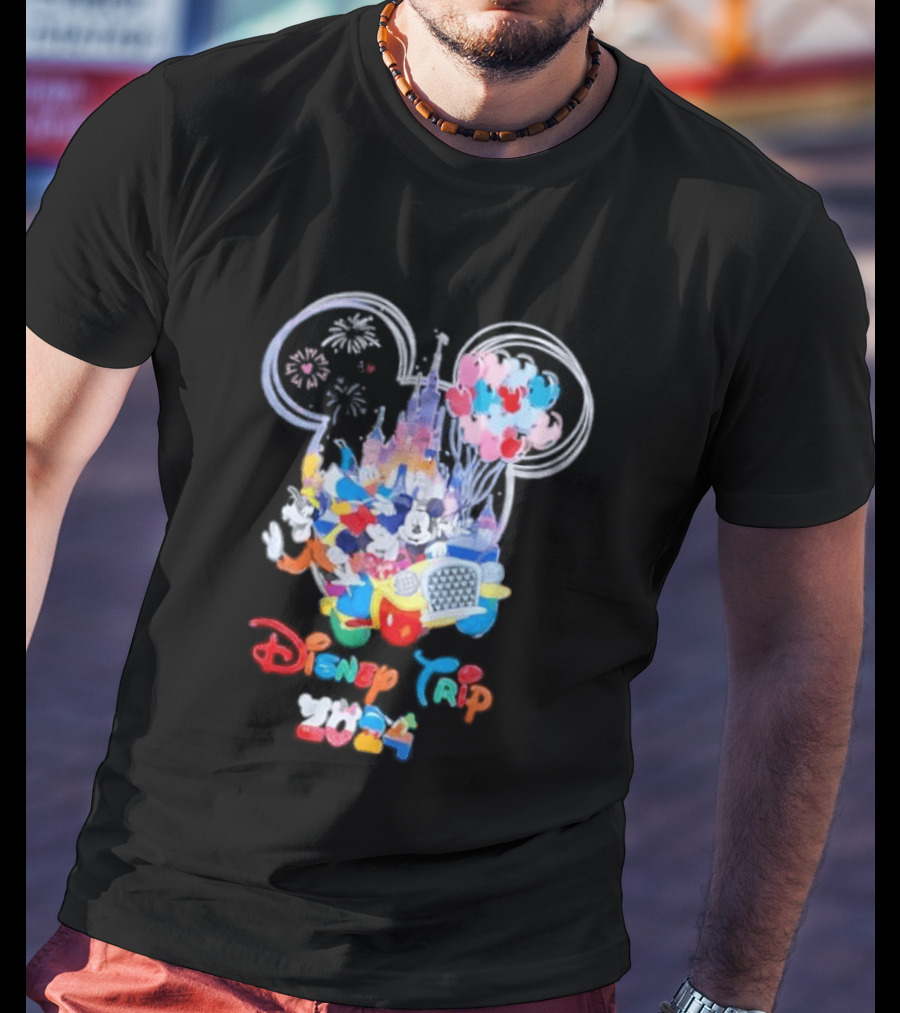 Disney Trip 2024 Mickey Mouse Donald Duck Goofy Minnie Castle Fireworks T-Shirt