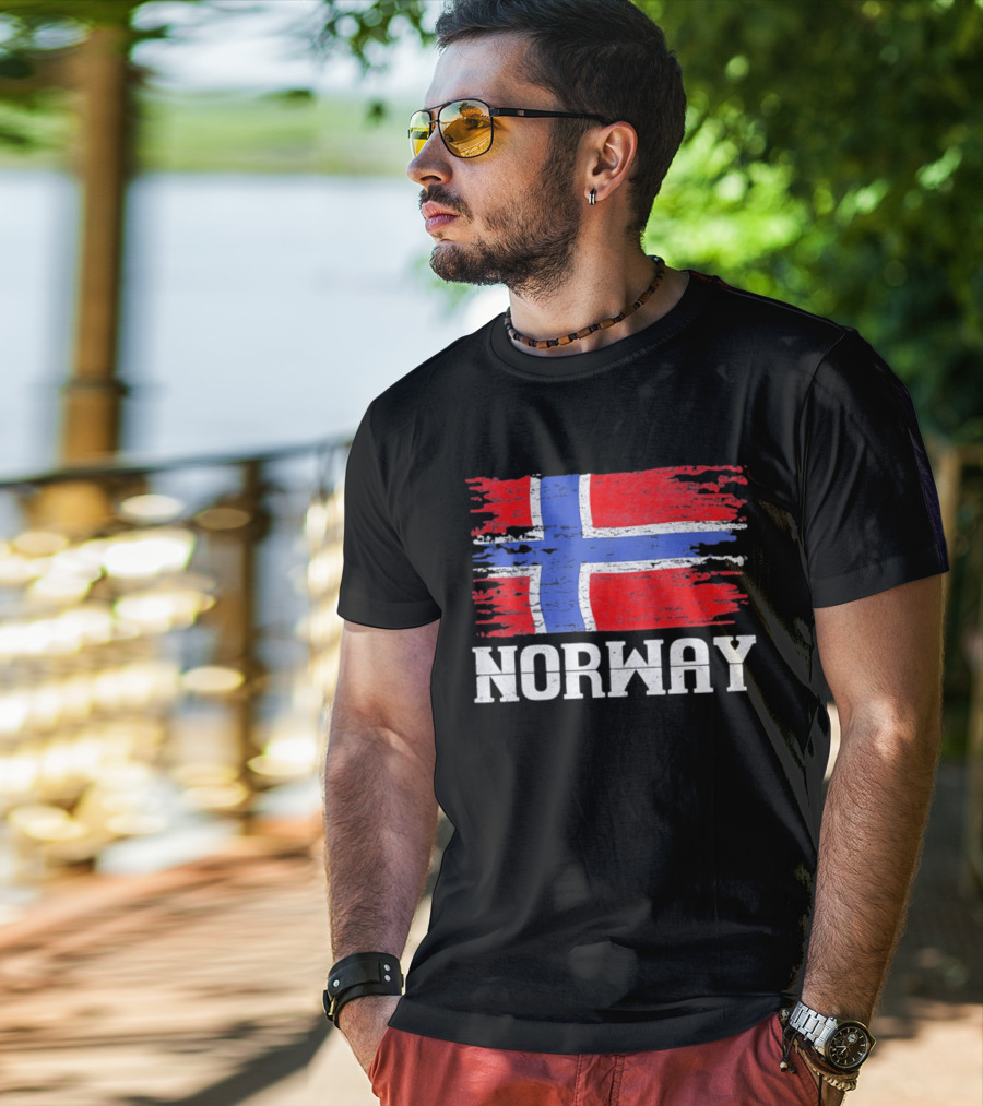 Norway Distressed Nordic Heritage Grunge Aesthetic Flag T-Shirt