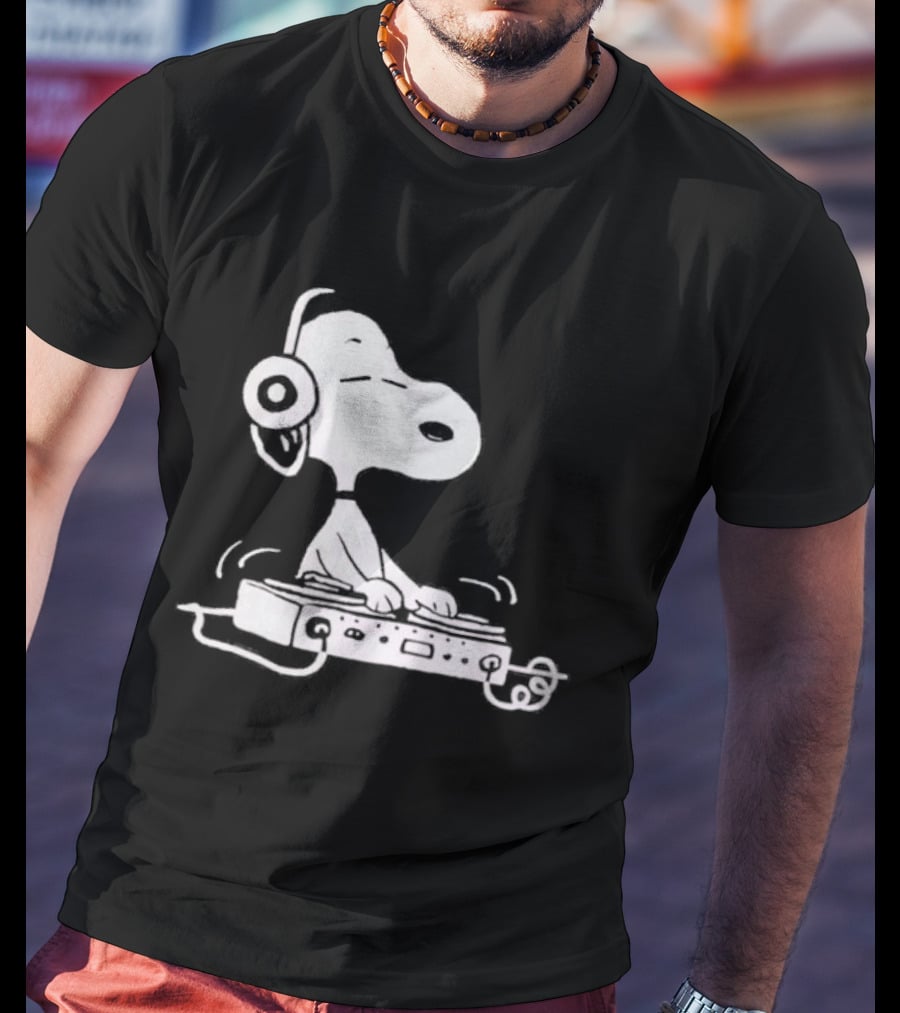 Kith Peanuts Snoopy DJ Collaboration T-Shirt