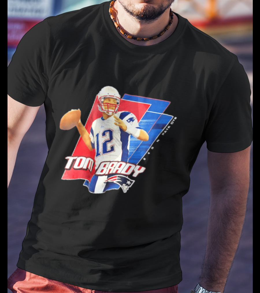 New England Patriots Tom Brady 12 Football Quarterback Iconic Action Pose T-Shirt