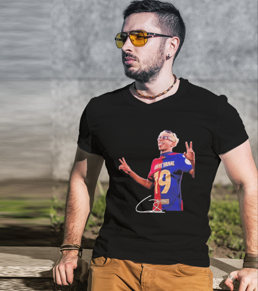 Lamine Yamal Barcelona Peace Sign Celebration 19 Jersey T-Shirt