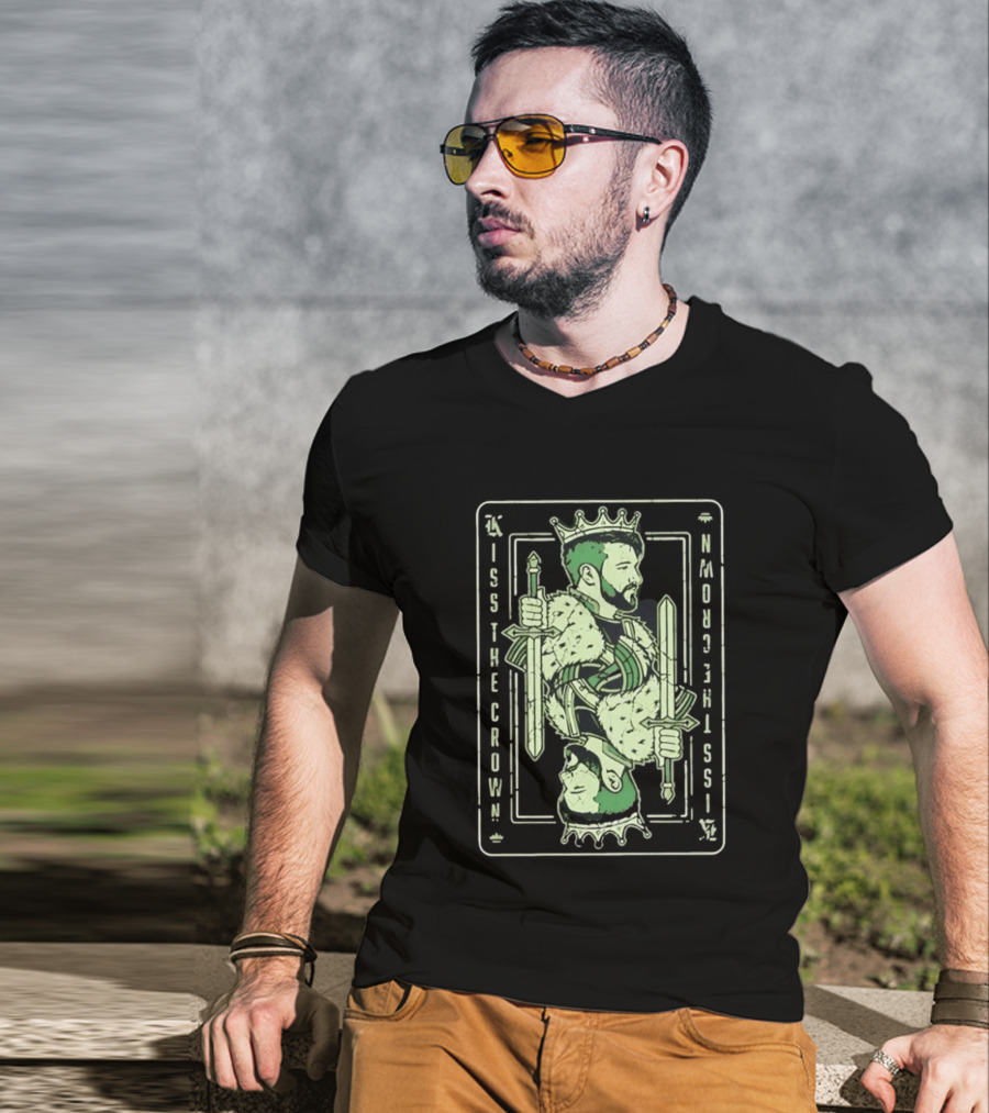 Kiss The Crown Bearded King With Dual Swords Playing Card T-Shirt