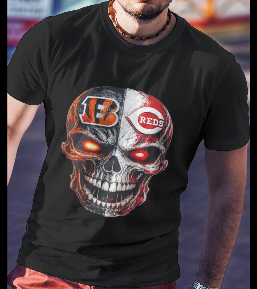 BENGALS REDS Skull Split Face Dual T-Shirt