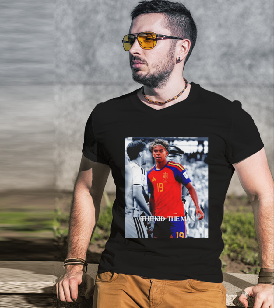 Spain 19 Lamine Yamal The Kid The Man T-Shirt