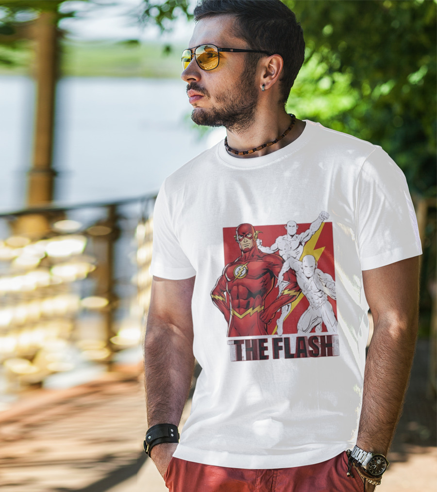 The Flash Scarlet Speedster DC Comics Lightning Bolt Heroic Pose T-Shirt