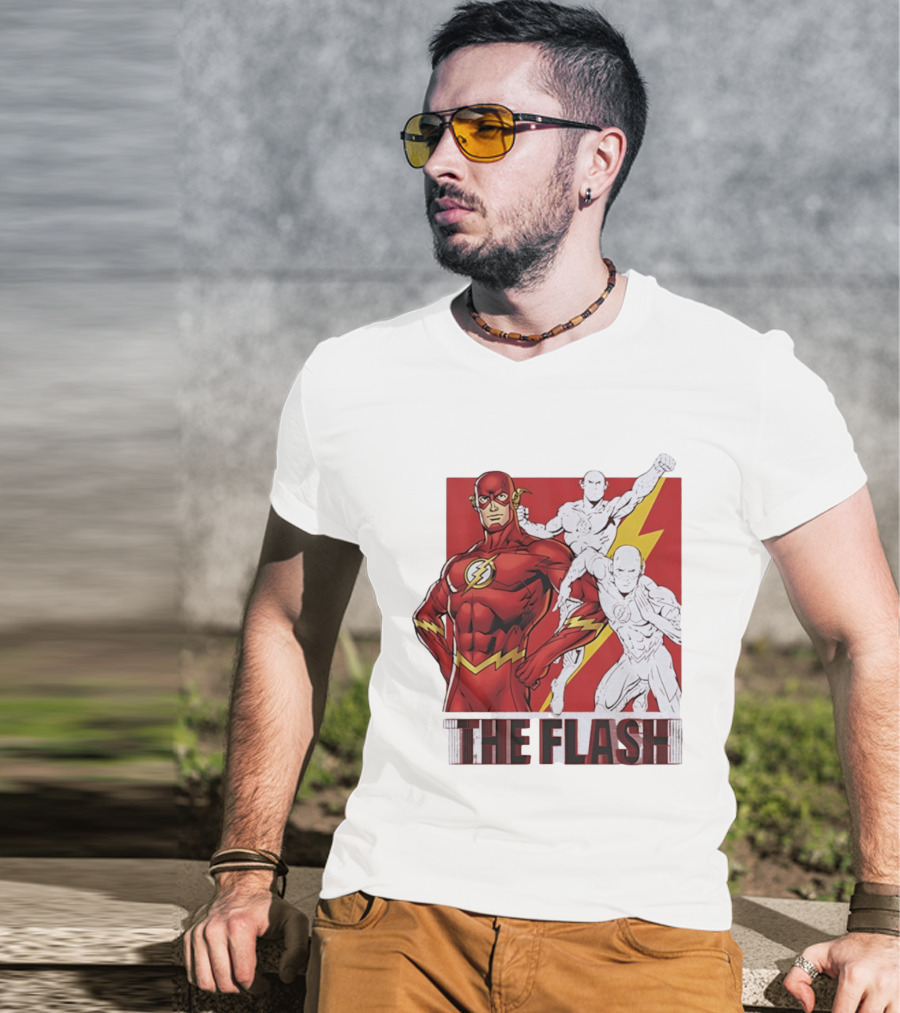 The Flash Scarlet Speedster DC Comics Lightning Bolt Heroic Pose T-Shirt