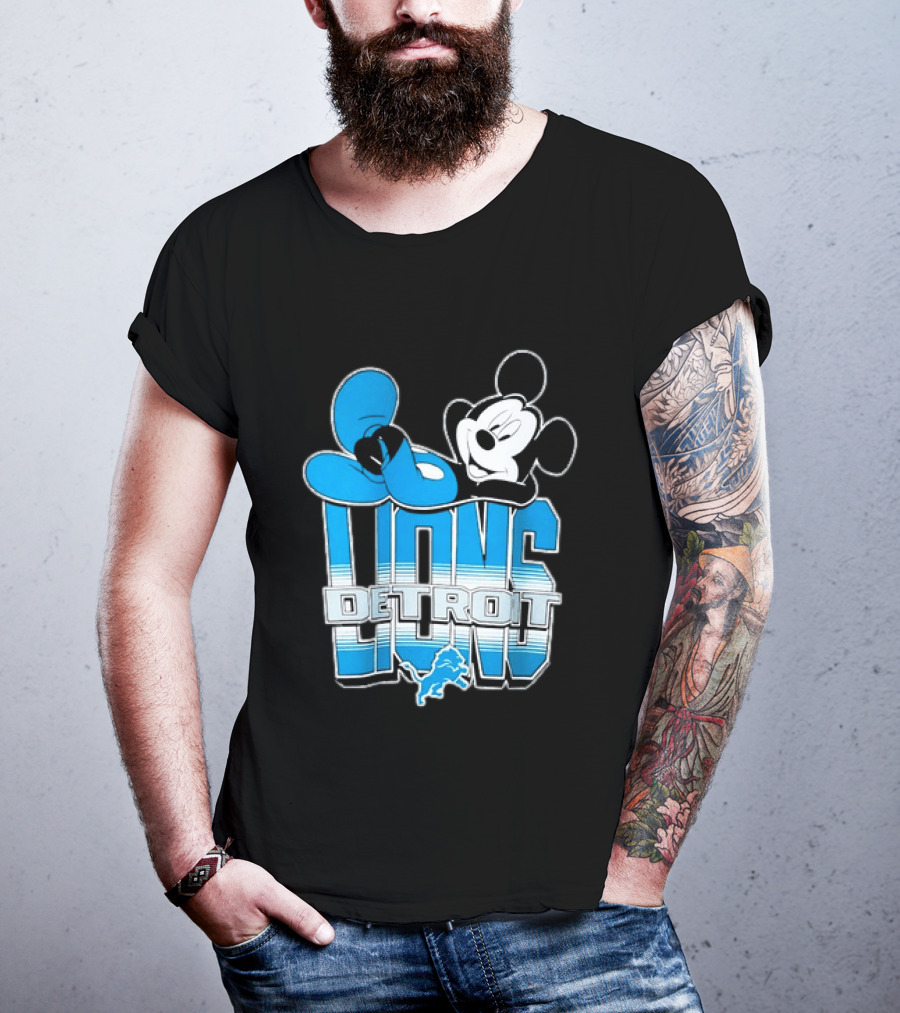 Mickey Mouse Relaxing Detroit Lions Disney Football T-Shirt