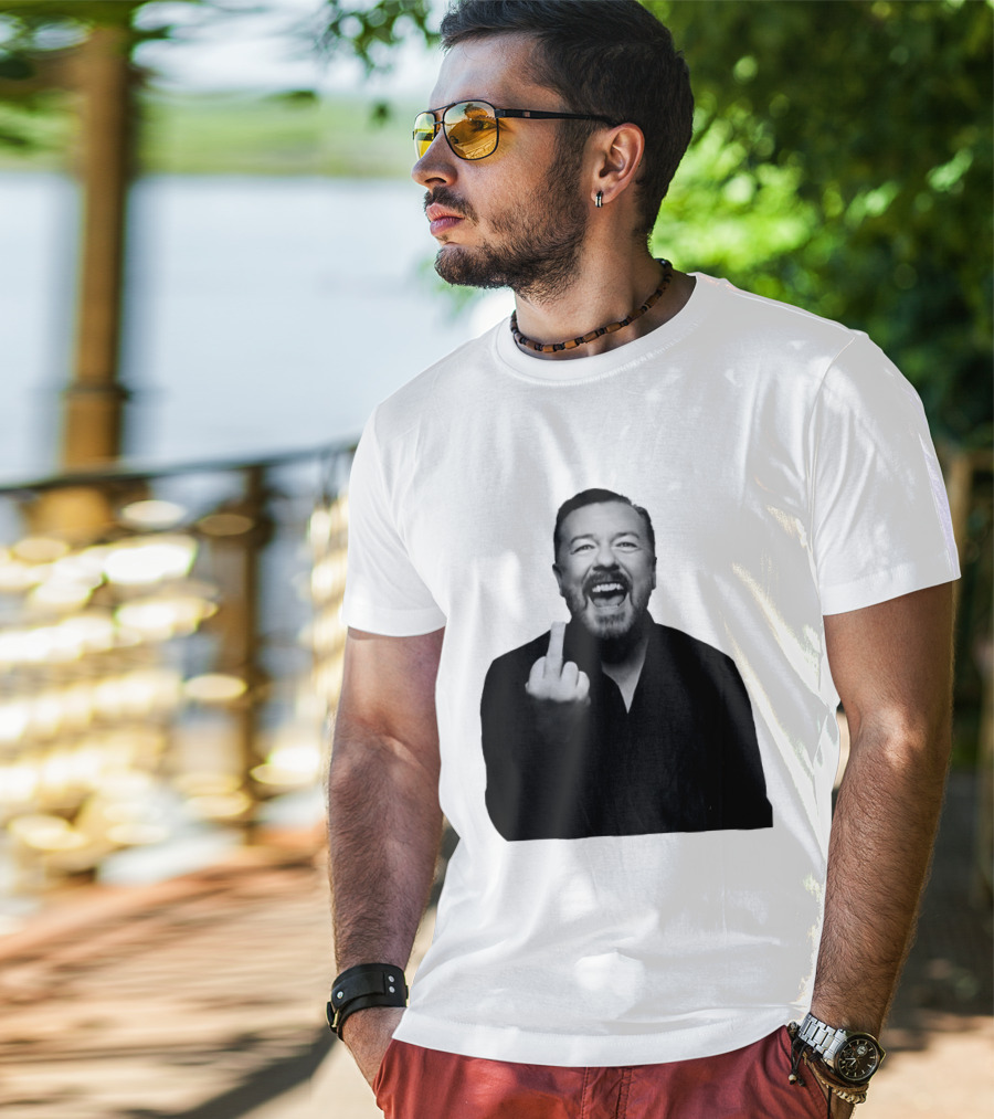 Anh Ricky Gervais Laughing Middle Finger Gesture T-Shirt
