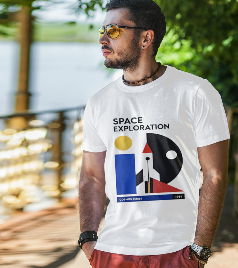 Space Exploration 1961 Cosmos Series Retro Geometric T-Shirt