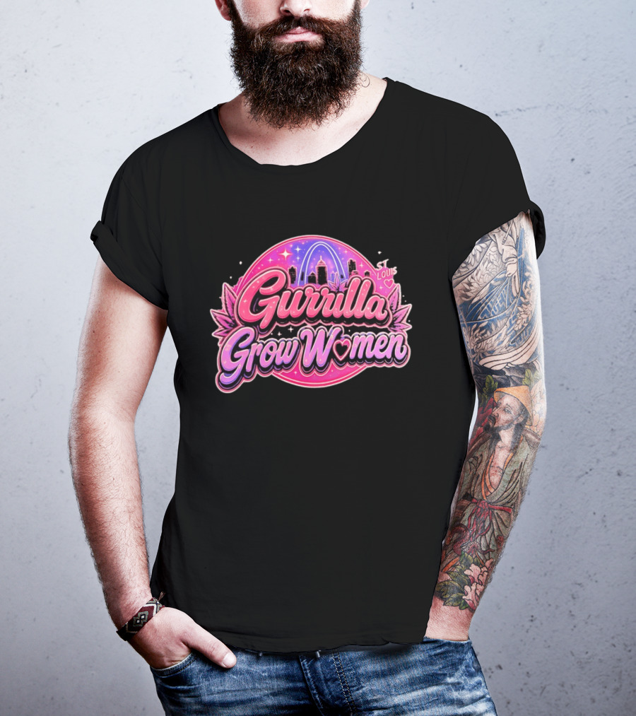 Gurrilla Grow Women St Louis Cannabis Cityscape Pink Sky Arch T-Shirt