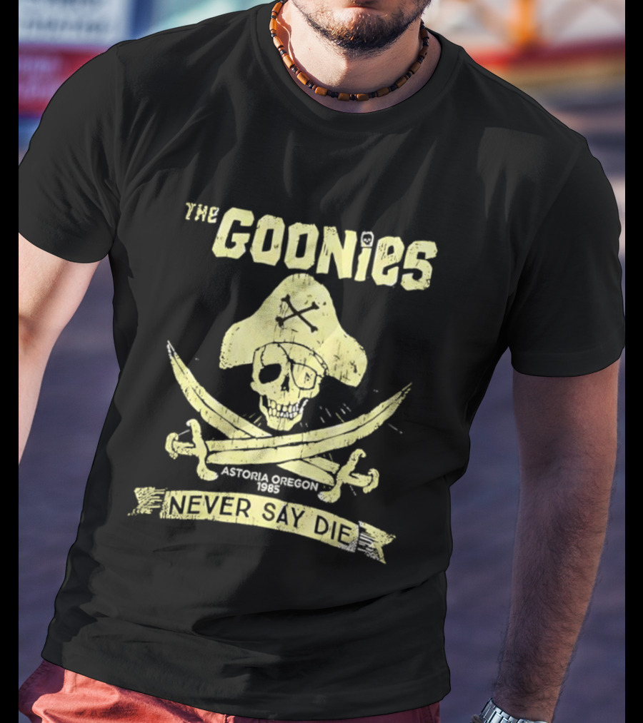 The Goonies Never Say Die Astoria Oregon 1985 Skull Pirate T-Shirt