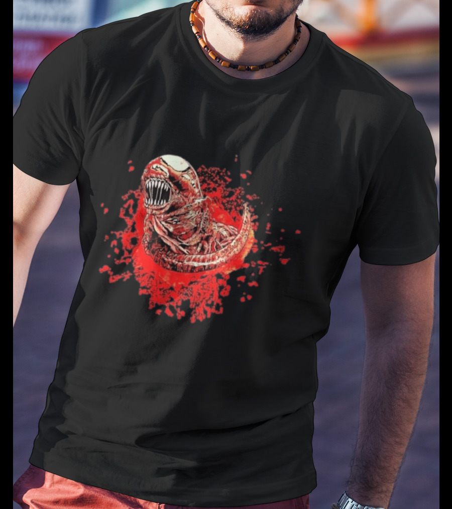 Aliens Chestburster Sci Fi Horror Blood Splatter Creature T-Shirt